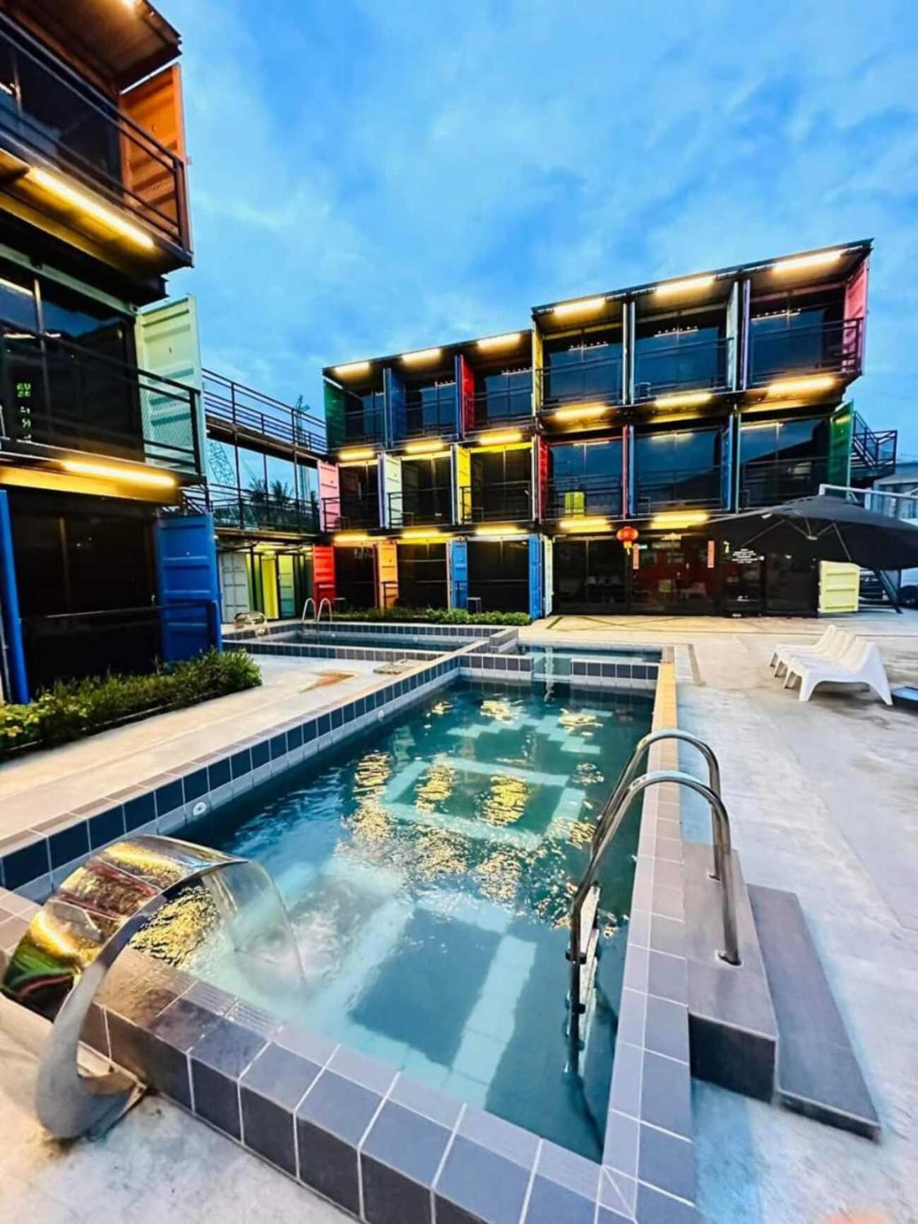Boxinn The Kontena Home Semporna Dış mekan fotoğraf