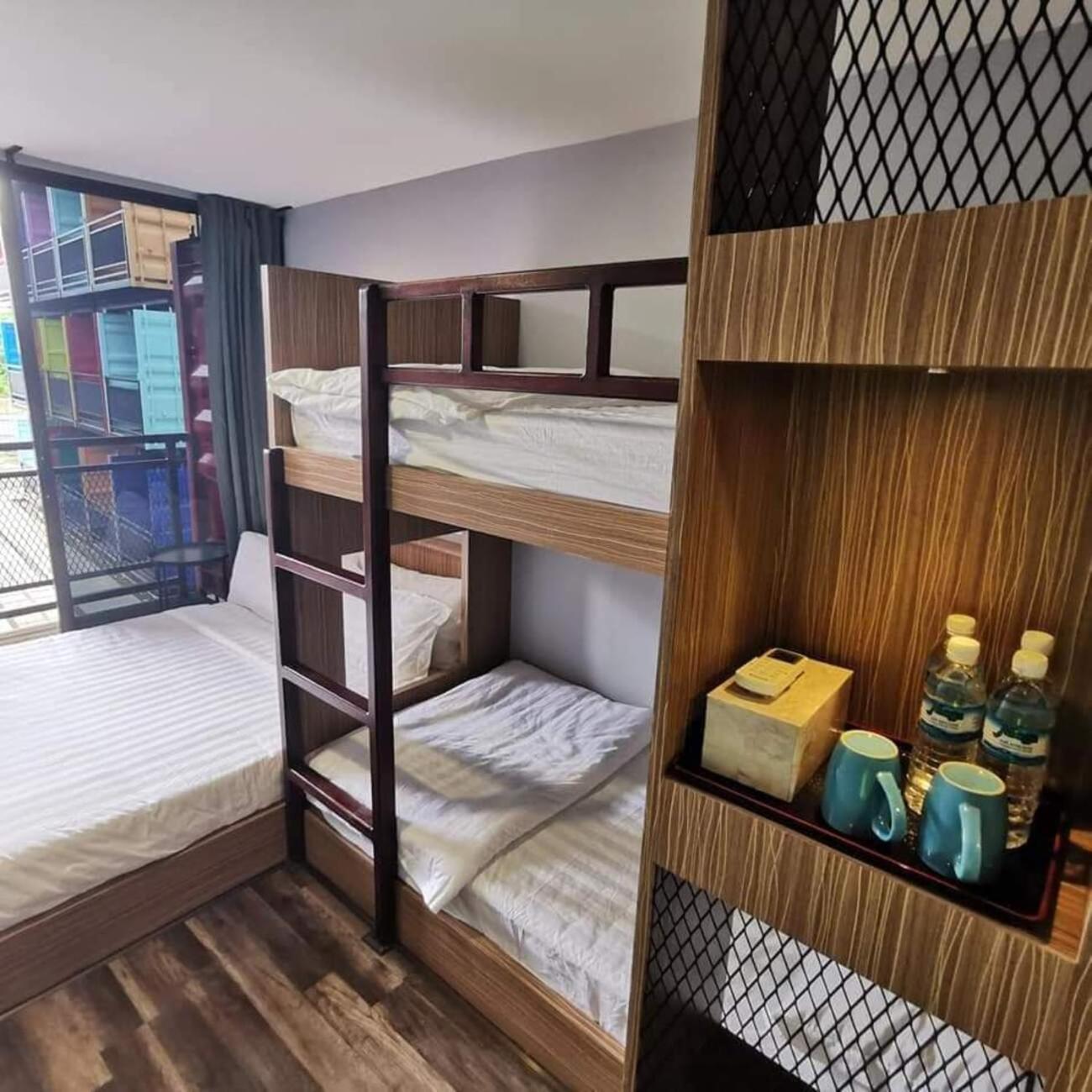 Boxinn The Kontena Home Semporna Dış mekan fotoğraf